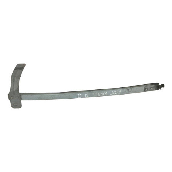 Guia Vidro Porta Dianteira Direita Nissan Livina 2012  Prateado