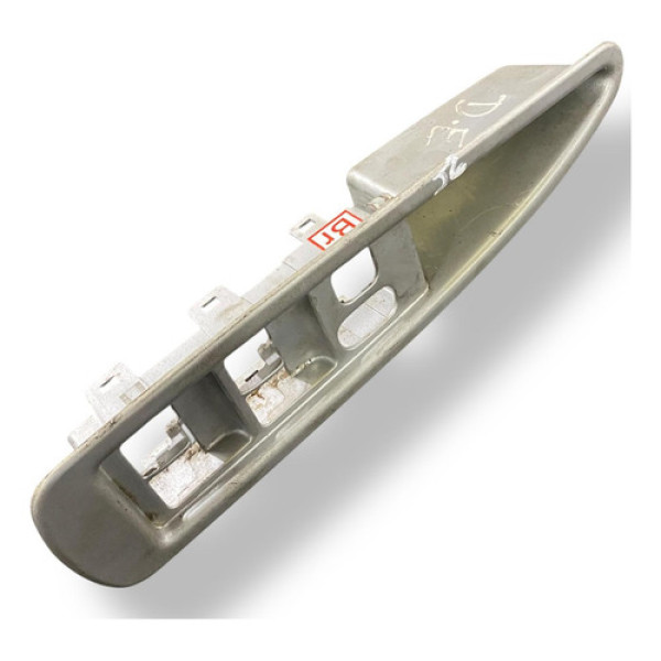 Moldura Botao Vidro Dianteiro Esquerdo Jac J6 2012 299110482