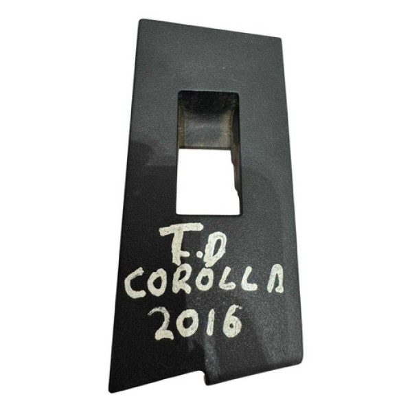 Moldura Botão Vidro Trasei Direito Corolla 14/20 7427102750