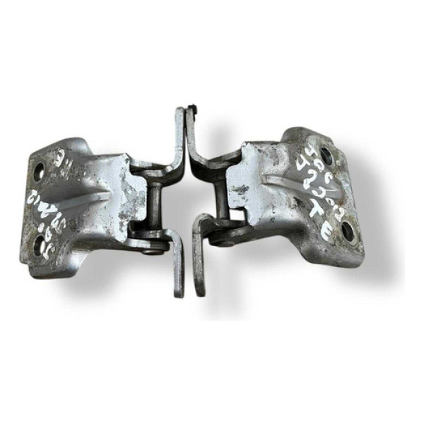 Dobradiça Porta Traseira Esquerda Jac J3 2011 6206100u8010