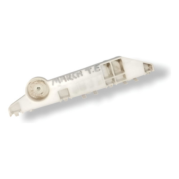 Guia Parachoque Traseira Esquerda Nissan March 2016 2017