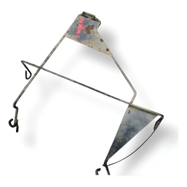 Suporte Fixação Estepe Renault Sandero 2014 2015 2016 2017