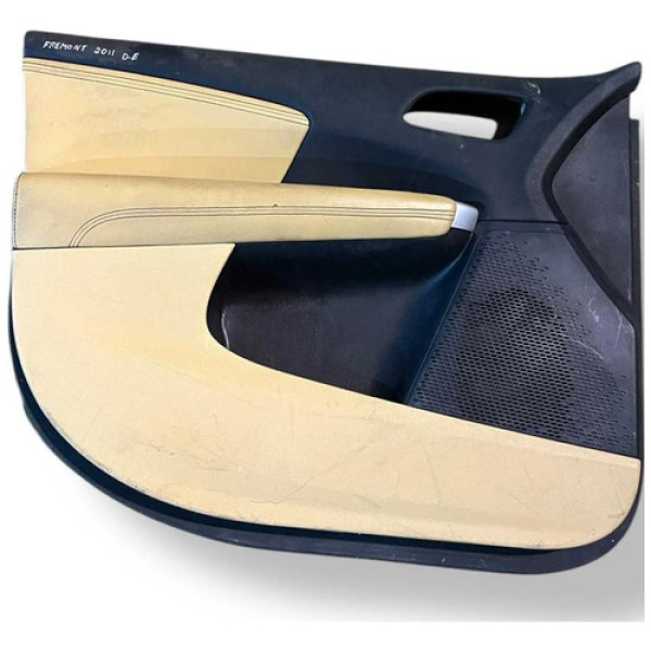 Forro Porta Dianteiro Esquerdo Fiat Freemont 2011 2012 Bege E Preto