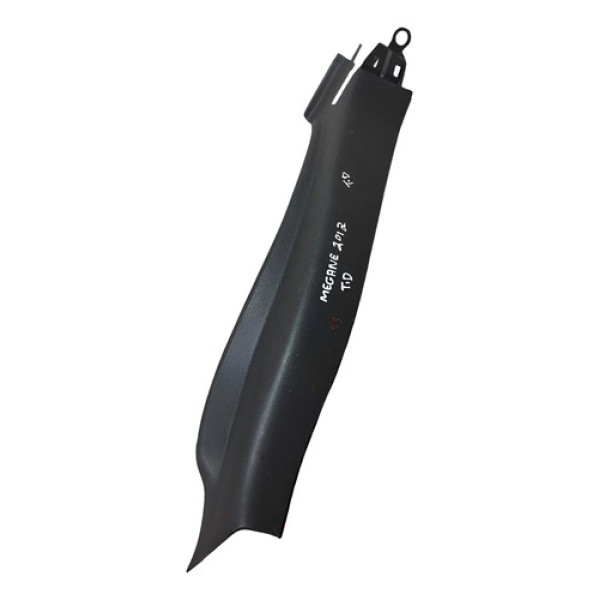 Soleira Traseira Direita Renault  Megane Dyn 11 8200486815 Verde-escuro