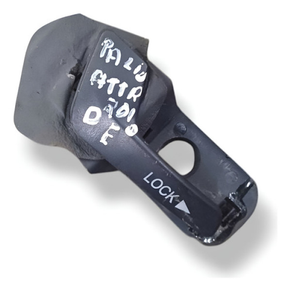 Maçaneta Interna Dianteira Esquerda Palio Attractive 2010 Dianteira