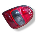 Lanterna Direita Chevrolet Corsa 1997 1998 1999 2000 Detalhe Direito/passageiro Vermelho