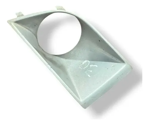 Moldura Farol Milha Dianteira Esquerda Punto 2013 100185126 Branco Esquerdo