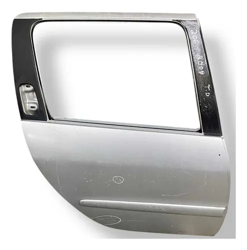 Porta Traseira Direita Peugeot 206 Sw 2008 A 2010 Detalhes Traseira Direita Prateado